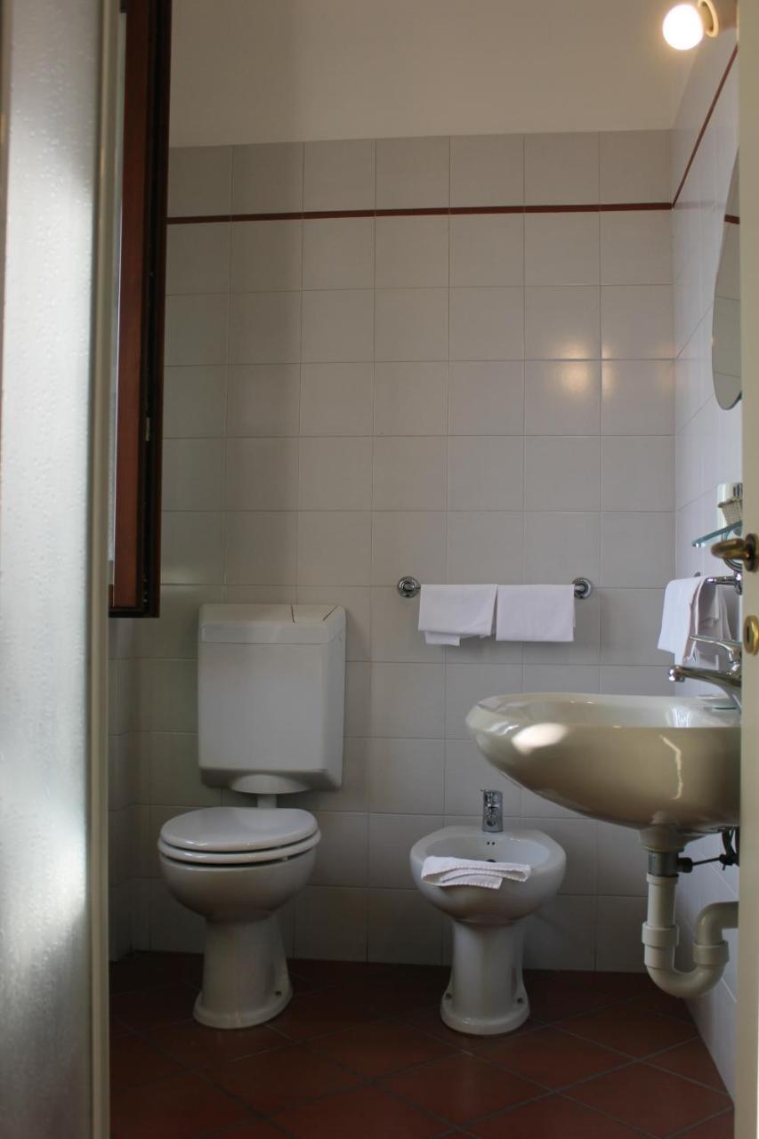 Albergo La Scaletta Cantù Екстериор снимка