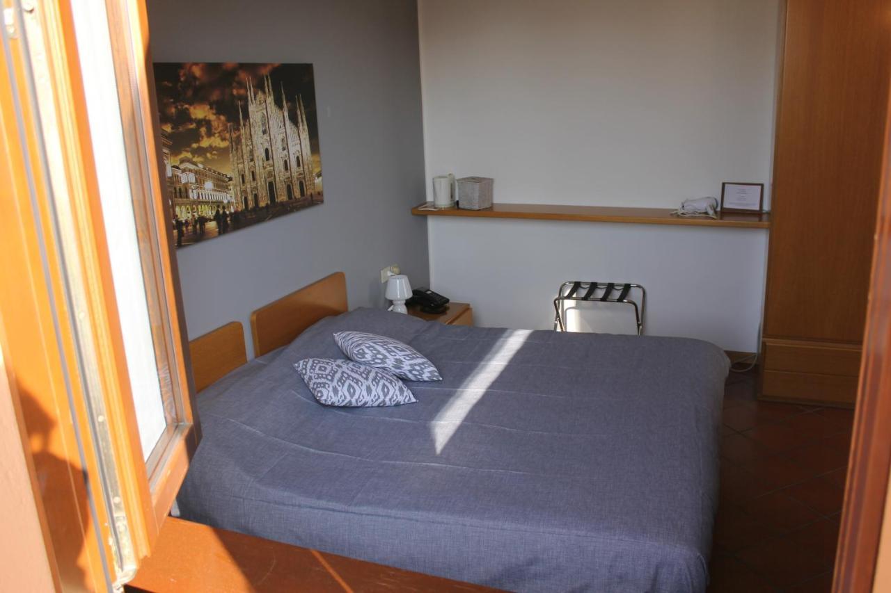 Albergo La Scaletta Cantù Екстериор снимка
